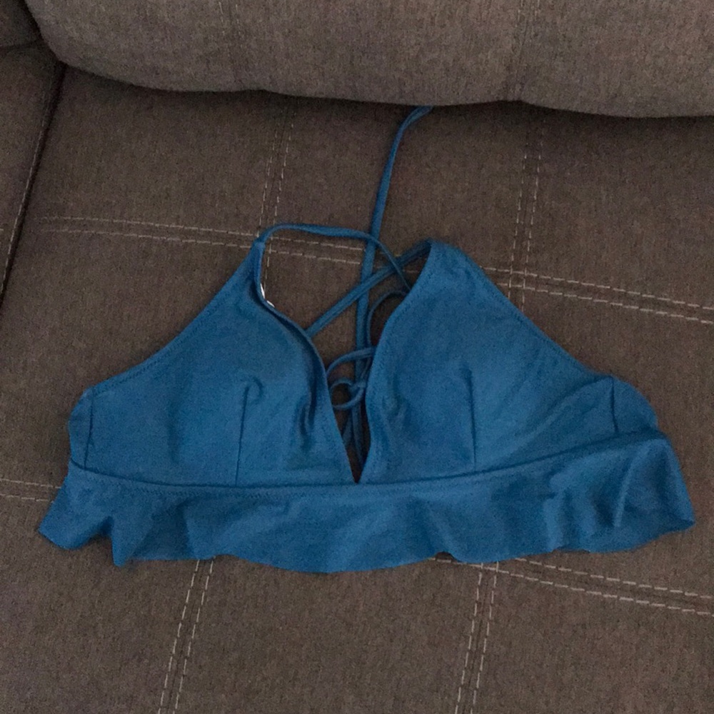 Swimsuit top. Size -L